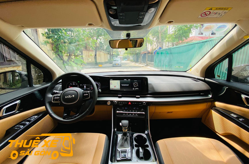 Ghế trên cạnh tài của Kia Carnival