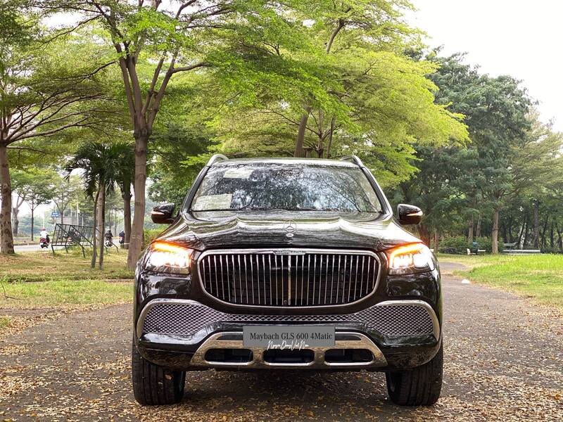 Đầu xe Maybach GLS 600