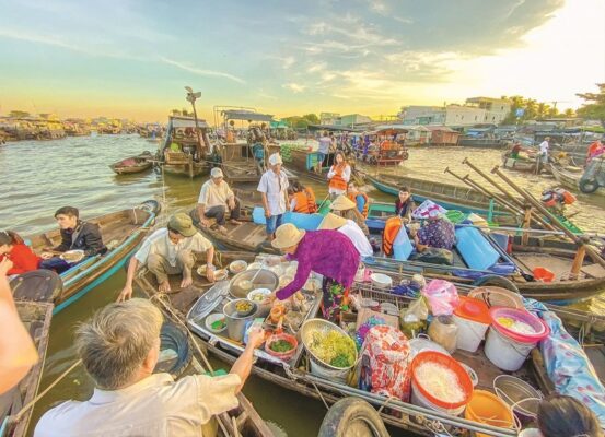 tour du lịch xuyên viêt