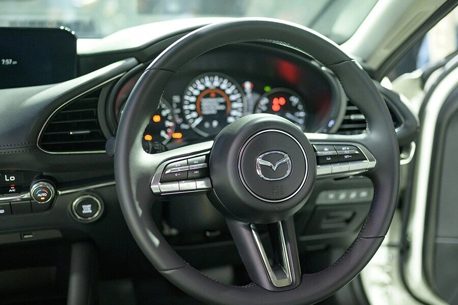 Mazda 3 Luxury 2026 - Hình 14