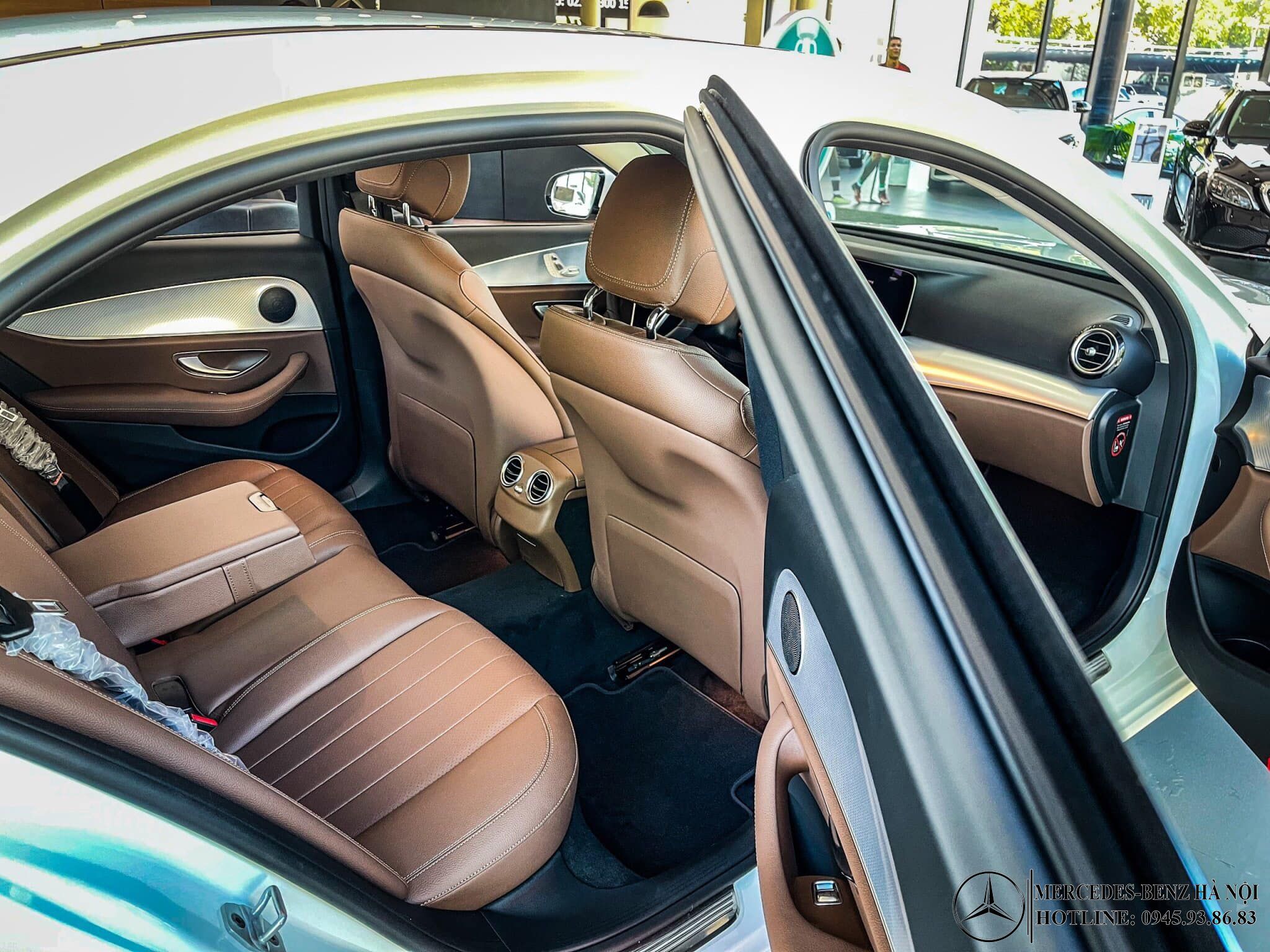 Mercedes-e180-2021-mercedeshanoi-com-vn_5