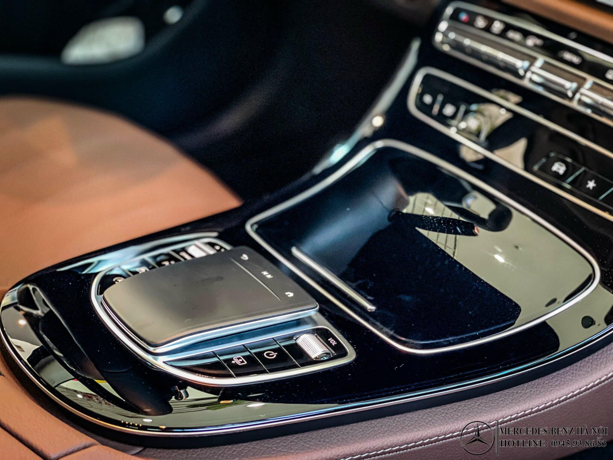 Mercedes-e180-2021-mercedeshanoi-com-vn_4