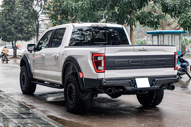 "Đầy bình" xăng Ford F-150 Raptor 2022 hết bao nhiêu tiền? - 7