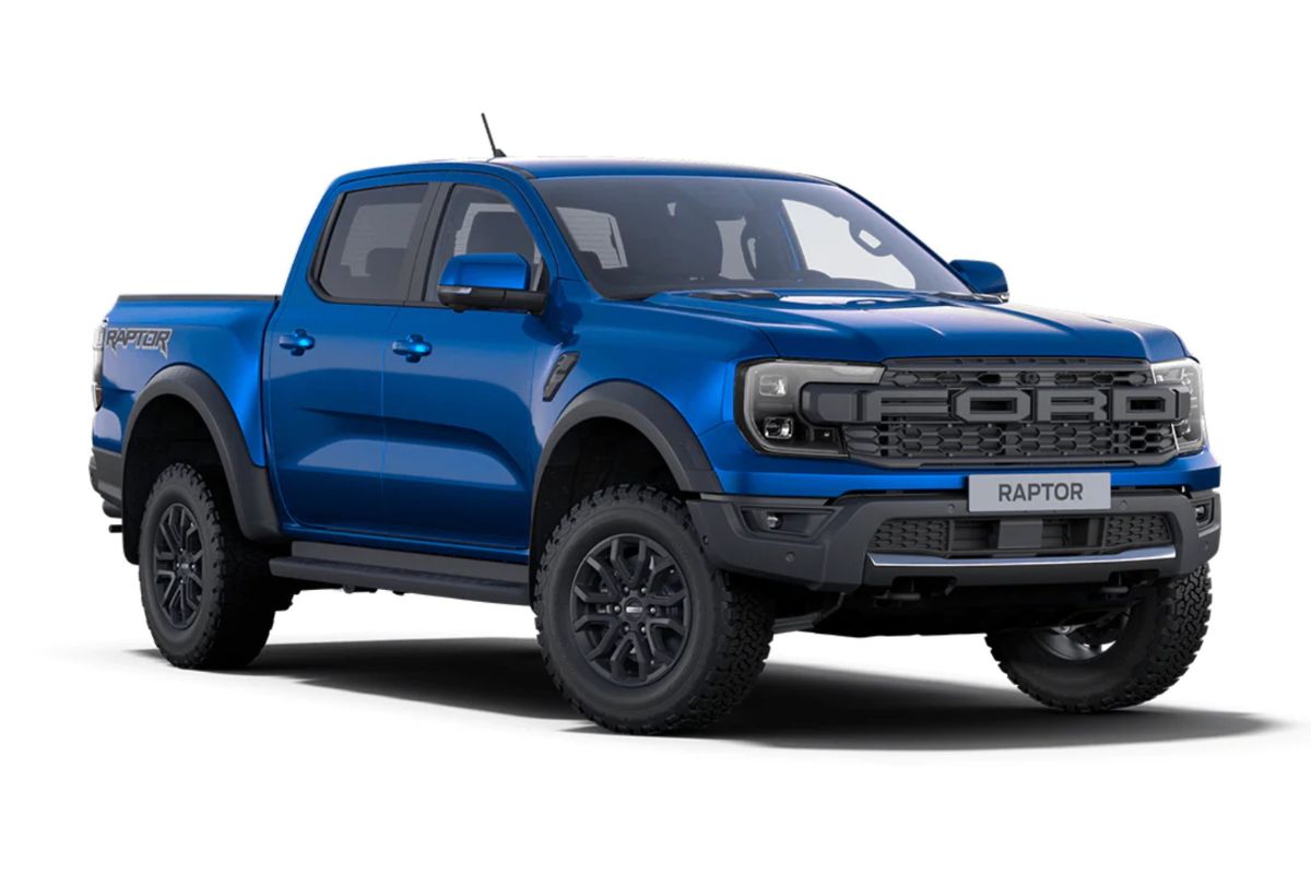 Giá xe Ford Raptor cao hơn so với các đối thủ trong cùng phân khúc