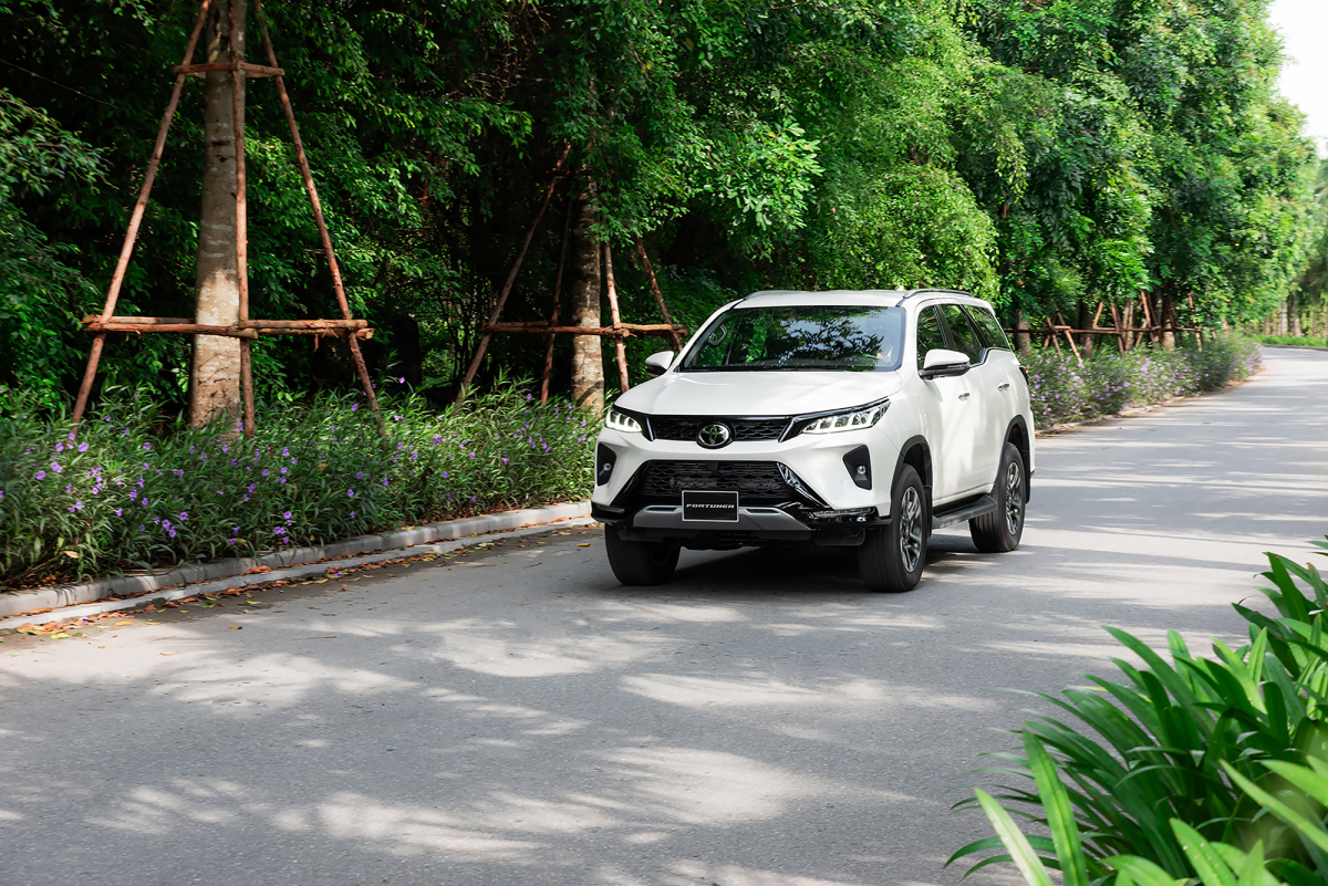 Trang bị an toàn xe Fortuner 2022
