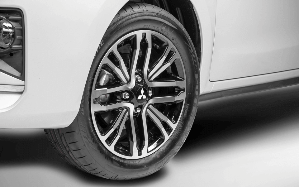 Mâm xe 15-inch thiết kế mới Mâm hợp kim hai tông màu thiết kế hiện đại và thể thao