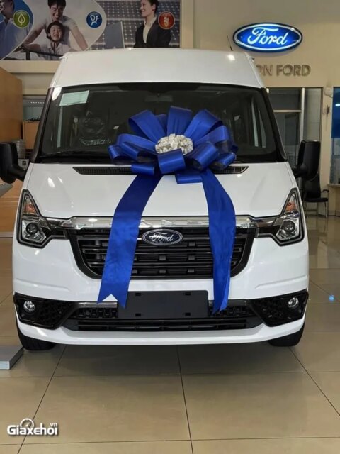 Ford Transit 2023: Giá bán mới nhất, Đánh giá thông số kỹ thuật