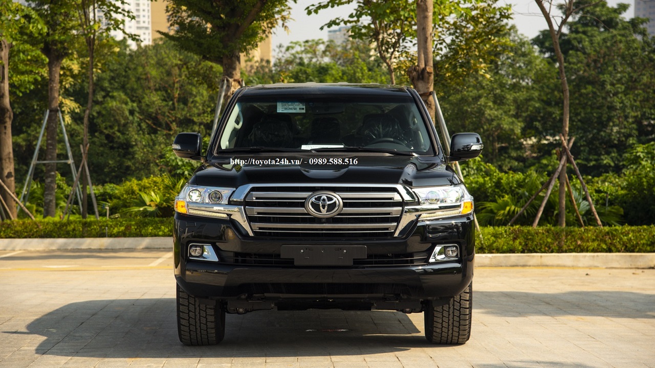 hình ảnh xe toyota land cruiser 2021
