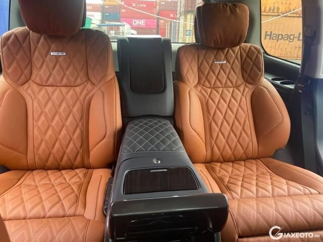 Lexus-LX570-Super-Sport-04-cho-hinh-anh-hang-ghe-thu-2
