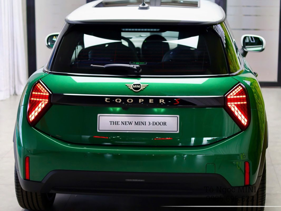 Đuôi xe MINI 3 Cửa 2026 thiết kế thể thao và mạnh mẽ