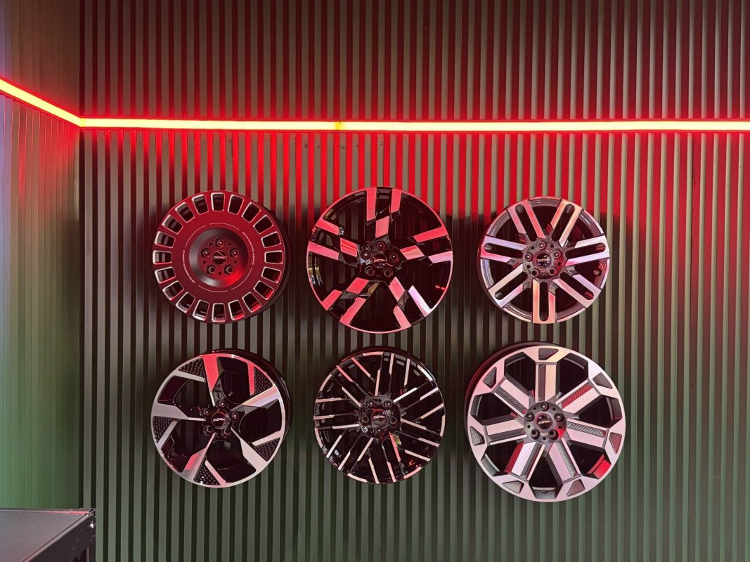 Tùy chọn bộ mâm hợp kim 18 inch thể thao của MINI Cooper S 3 Cửa 2026.