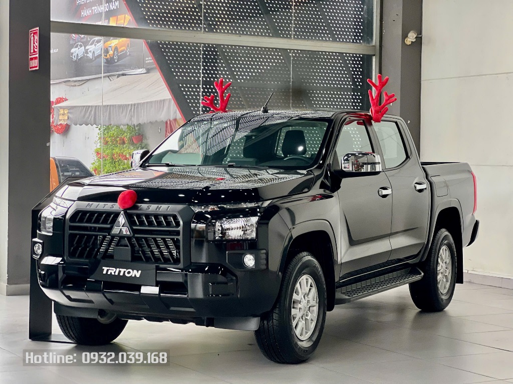 Triton bản tiêu chuẩn màu Đen