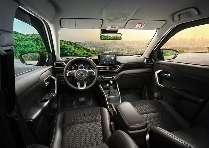 nội thất ghế trước xe Toyota Raize 2022