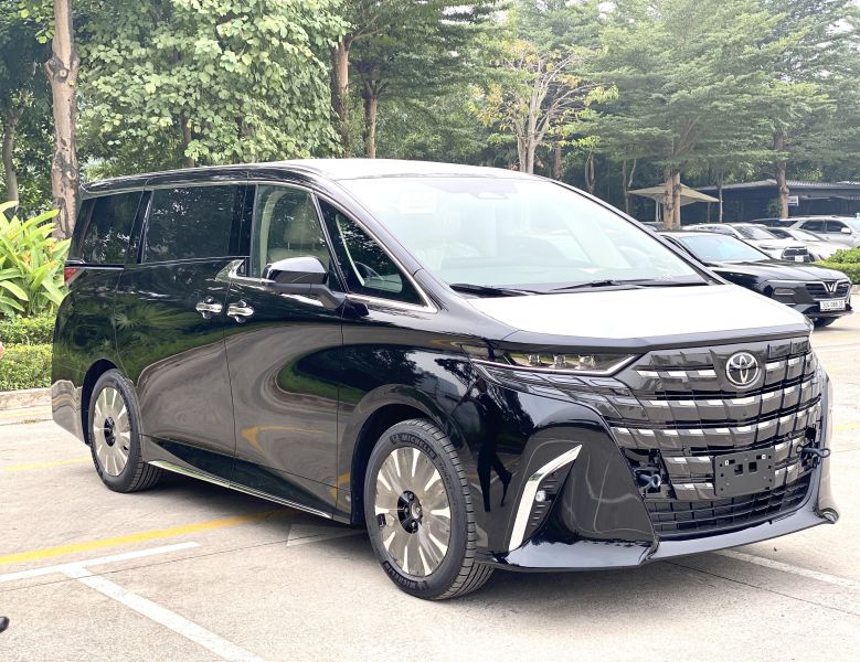 Thiết kế tổn thể Toyota Alphard 2026 phiên bản mới nhất