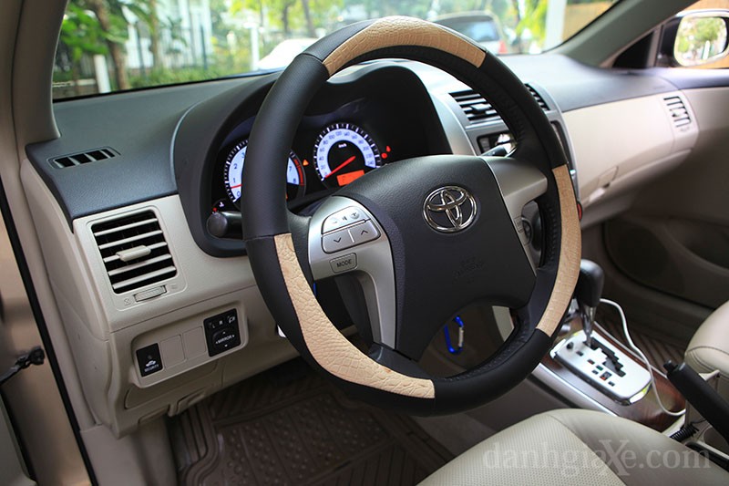 danh-gia-toyota-corolla-altis-2013-dong-co-3