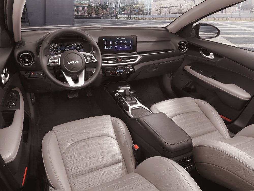 Lộ diện Kia K3 2023 phiên bản 'lạ' giá 365 triệu đồng