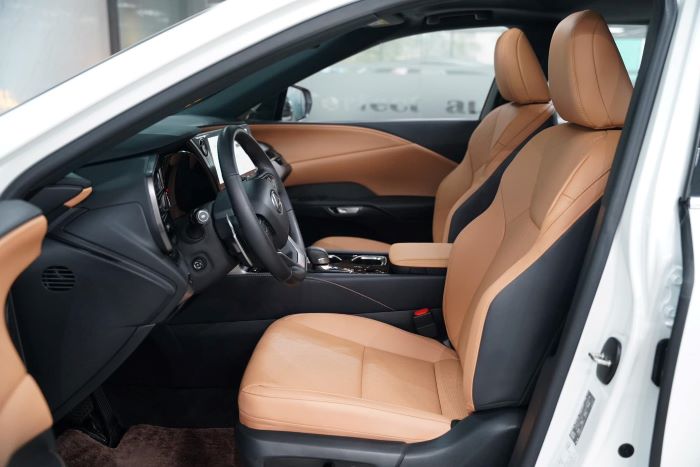 Ghế da màu nâu da bò xe Lexus RX 350h Premium