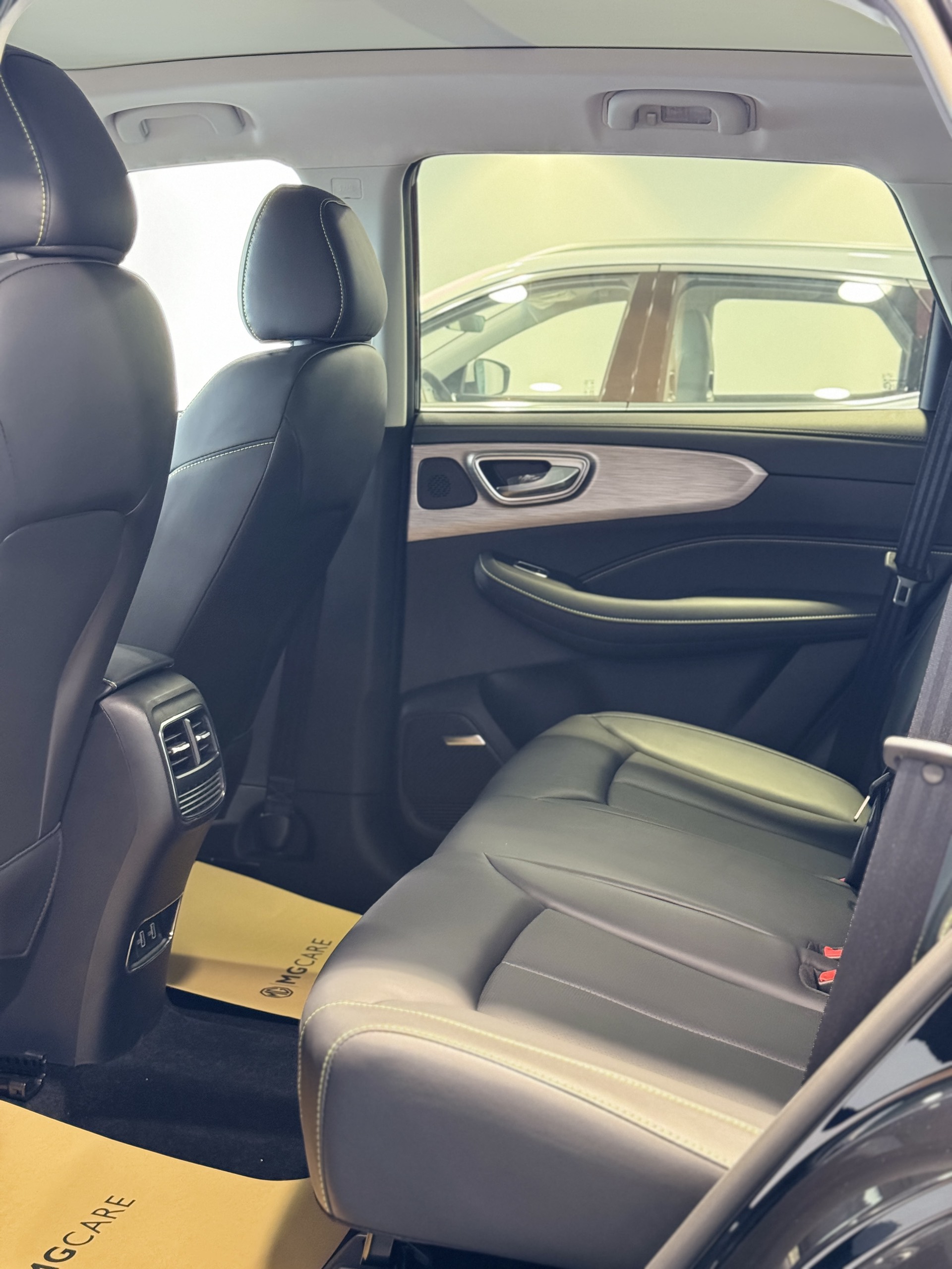 xe mg 5 chỗ gầm cao