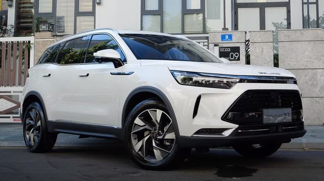 BAIC Beijing X7 2025: Thông số, Giá lăn bánh & Mua trả góp