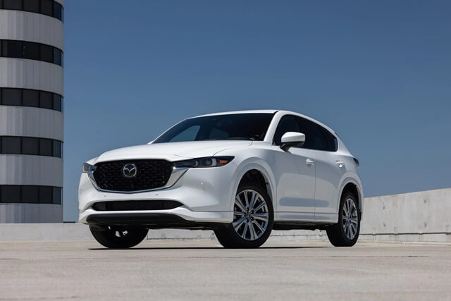 Mazda-CX5-2025-den-pha
