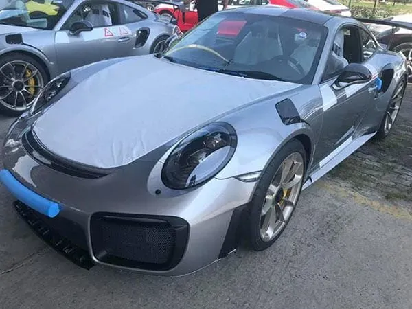 Porsche 911 GT2 RS