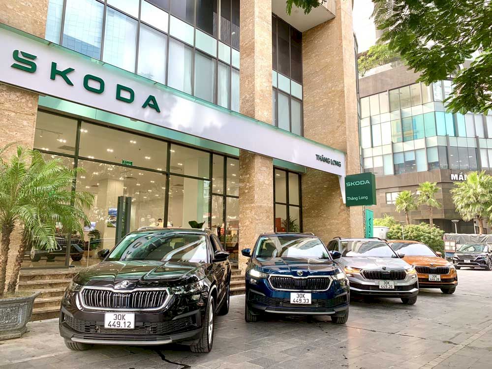 Bảng giá xe Skoda 2024: Cập nhập khuyến mãi, chi phí giá lăn bánh mới nhất