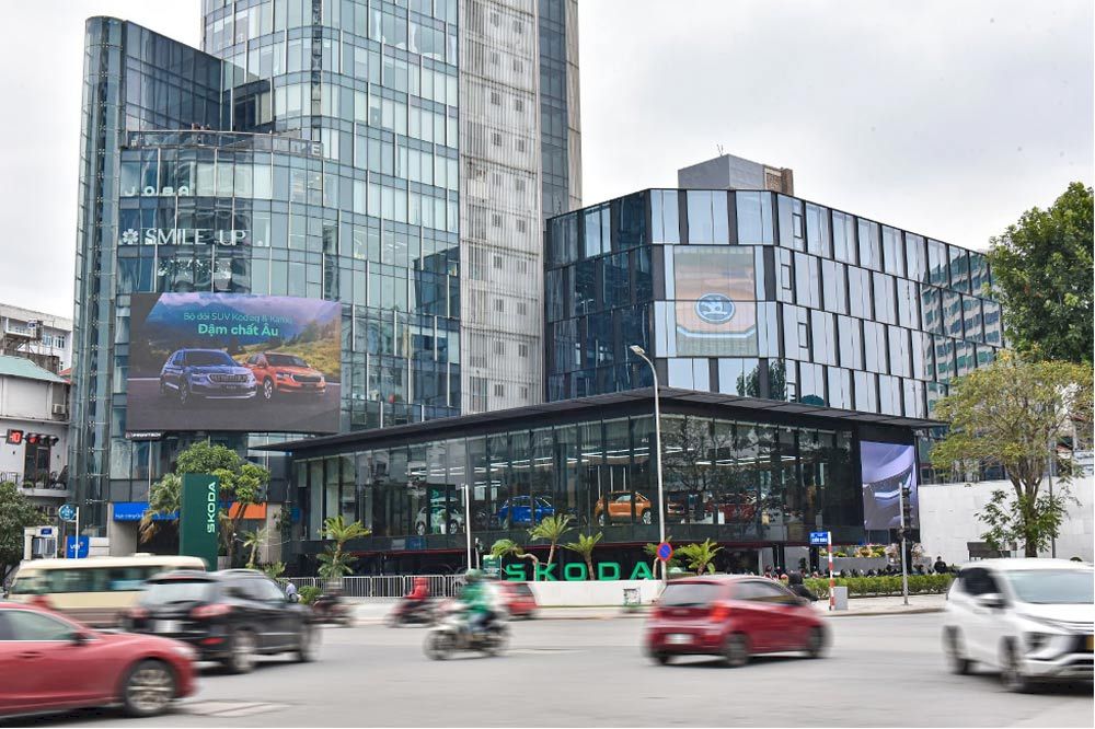 Bảng giá xe Skoda 2024: Cập nhập khuyến mãi, chi phí giá lăn bánh mới nhất