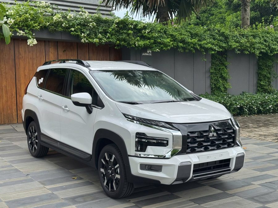 Mitsubishi Xpander Cross 2026: Giá lăn bánh, thông tin & khuyến mãi 07/2026