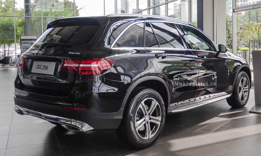 đuôi xe mercedes glc 250 2019 4matic