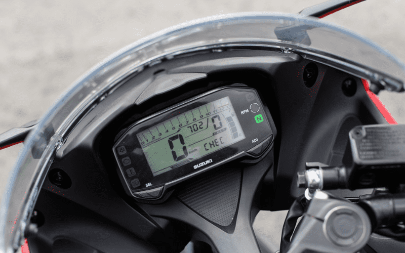 man-hinh-gsx-r150