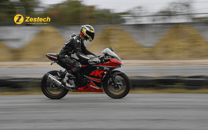van-hanh-gsx-r150