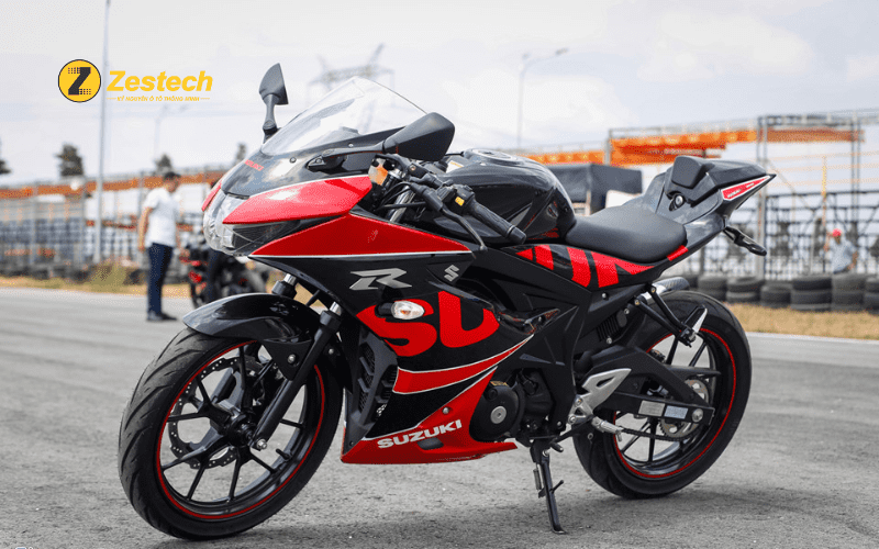 gia-xe-Suzuki-GSX-R150