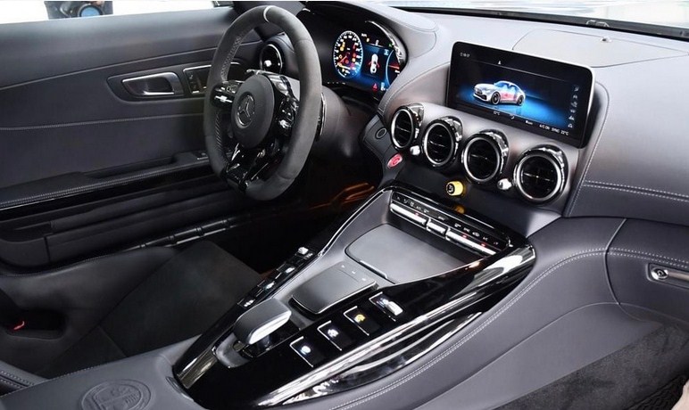 Mercedes-AMG GT R