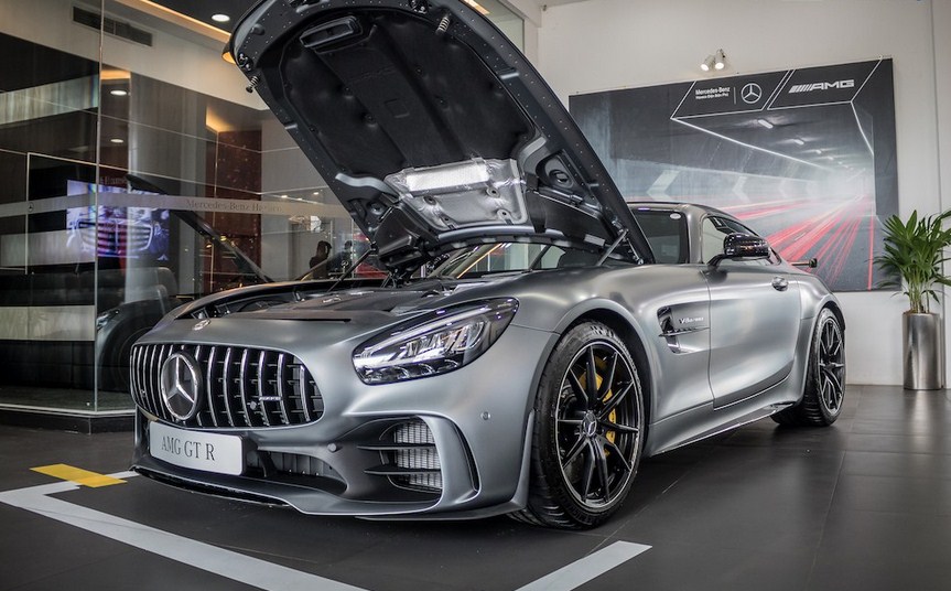 Mercedes-AMG GT R