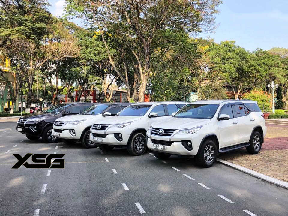 hình ảnh xe 7 chỗ