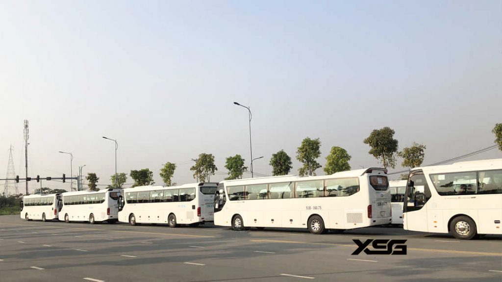 hình ảnh xe ô tô 45 chỗ