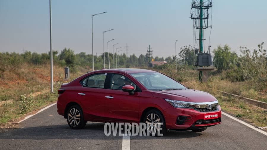 2022 honda city hybrid exterior static front quarter