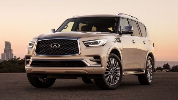xe hơi hạng sang Infiniti