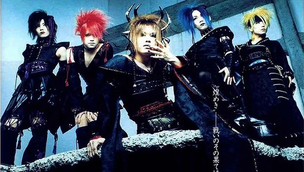 visual-kei-street-style