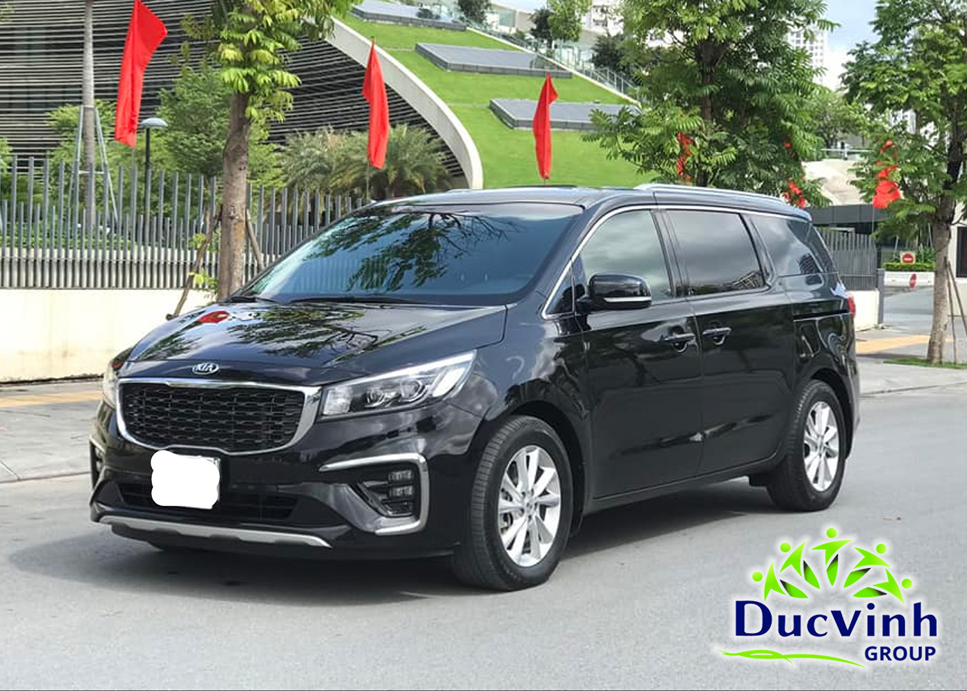 Cho Thuê Xe KIA Sedona 7 Chỗ Hạng Sang