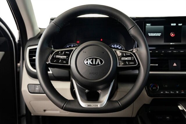 Kia Seltos 2021 logo mới: Giá bán mới nhất, Đánh giá thông số kỹ thuật