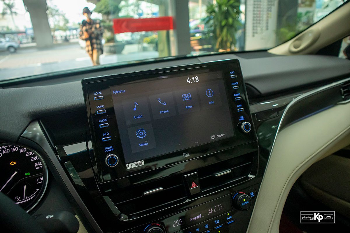 Thông số kỹ thuật Toyota Camry 2022.