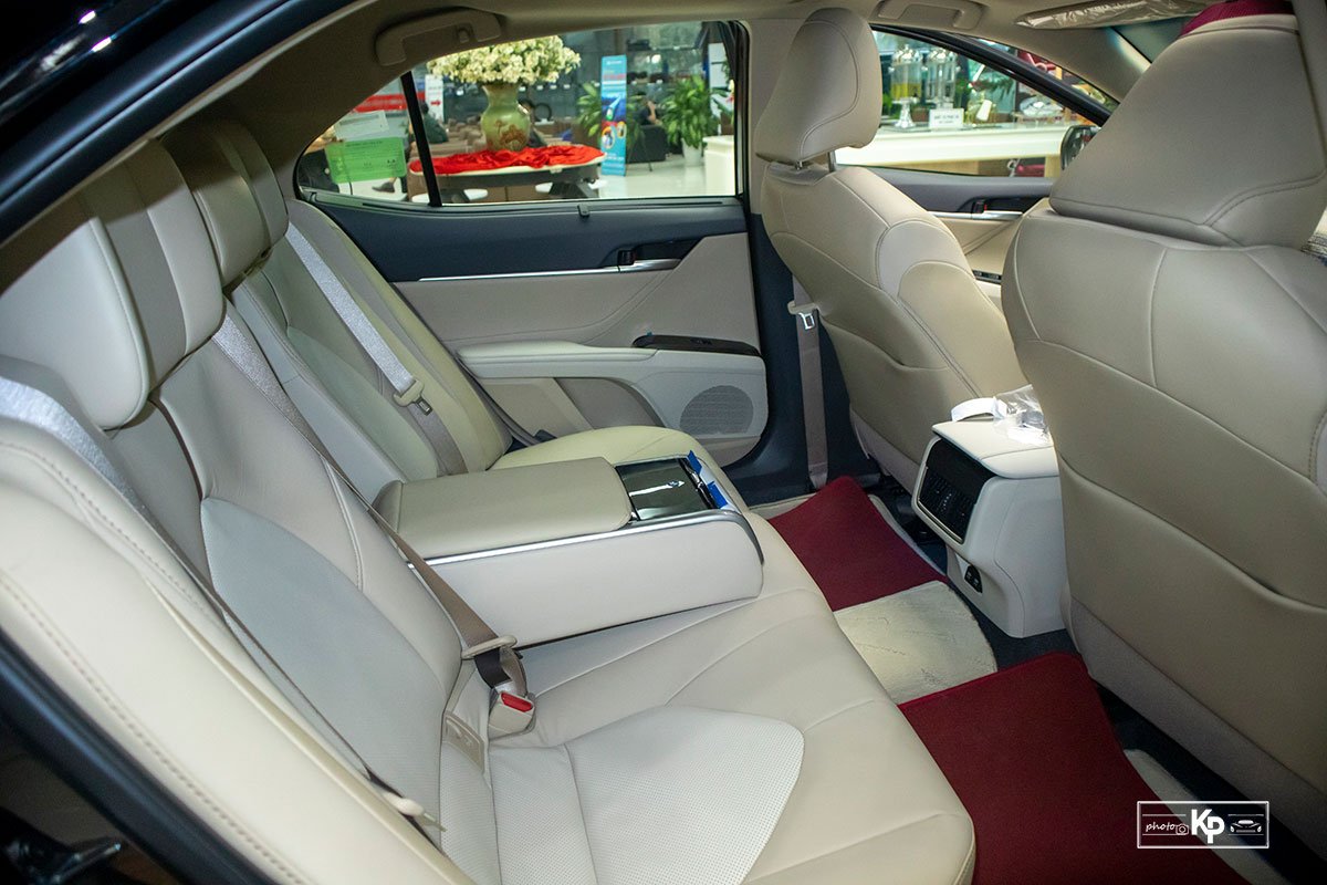 Nội thất Toyota Camry 2022 sở hữu một số nâng cấp..