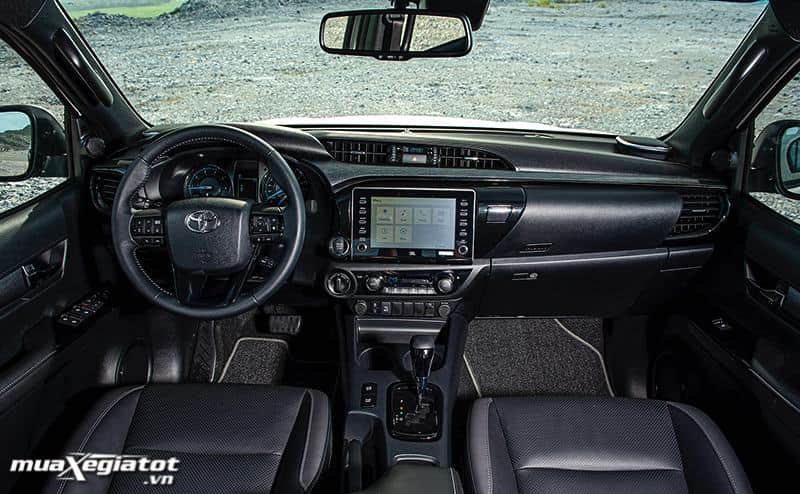 noi-that-xe-toyota-hilux-2020-2021-muaxegiatot-vn