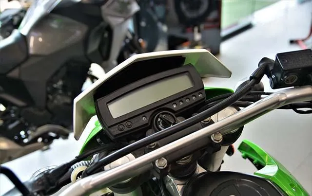 Kawasaki KLX 250: Mẫu Xe Cào Cào Đa Dụng Chinh Phục Mọi Địa Hình
