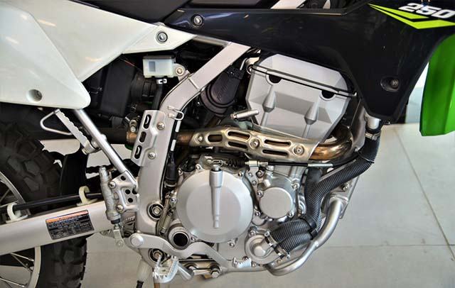 Kawasaki KLX 250: Mẫu Xe Cào Cào Đa Dụng Chinh Phục Mọi Địa Hình
