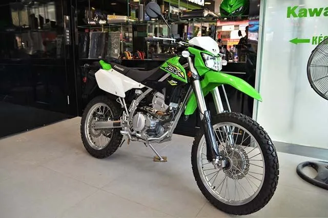 Kawasaki KLX 250: Mẫu Xe Cào Cào Đa Dụng Chinh Phục Mọi Địa Hình