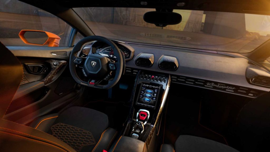 Lamborghini Huracan Evo trình làng, giá từ 6,1 tỷ VNĐ
