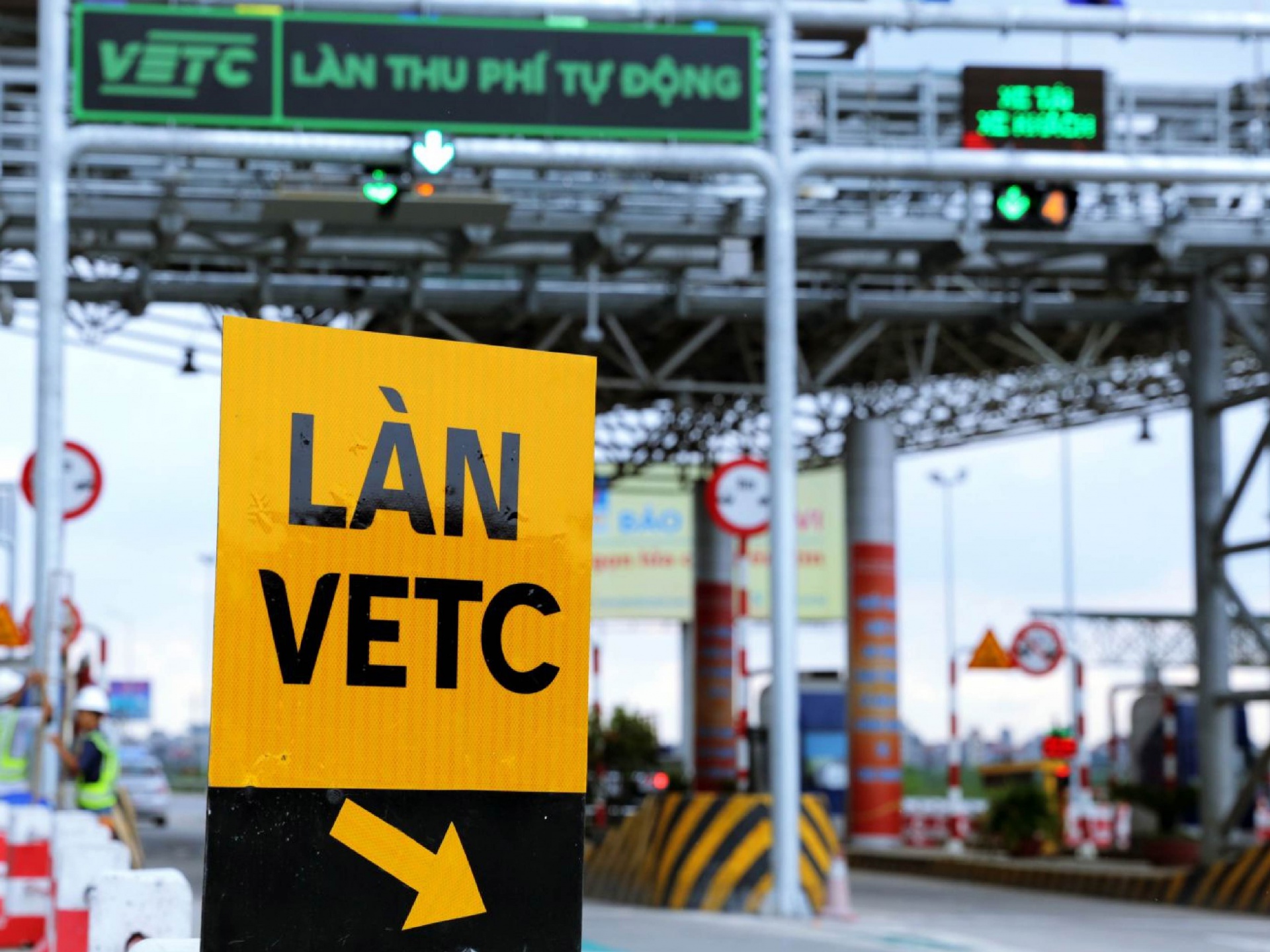"Tất tần tật" từ A-Z về làn thu phí ETC (Thu phí không dừng)