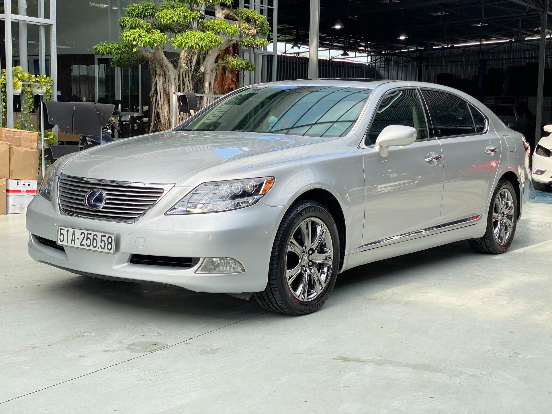 Lexus LS600hL - Xe sang 15 năm tuổi nhưng công nghệ trước thời đại